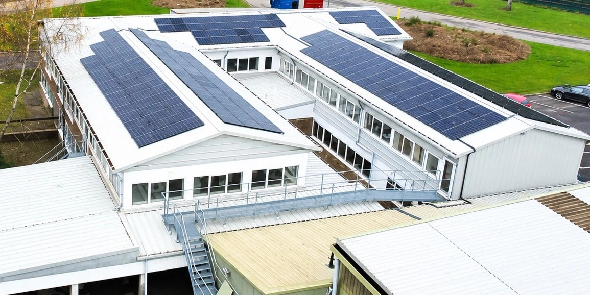 How Long Do Commercial Solar Panels Last?