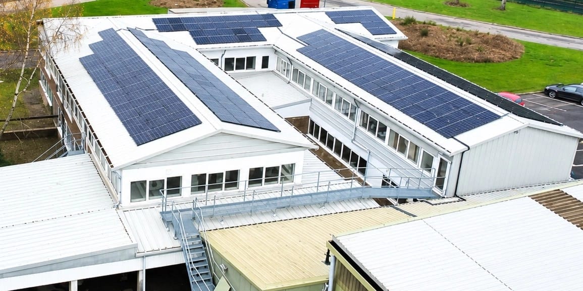 How Long Do Commercial Solar Panels Last?