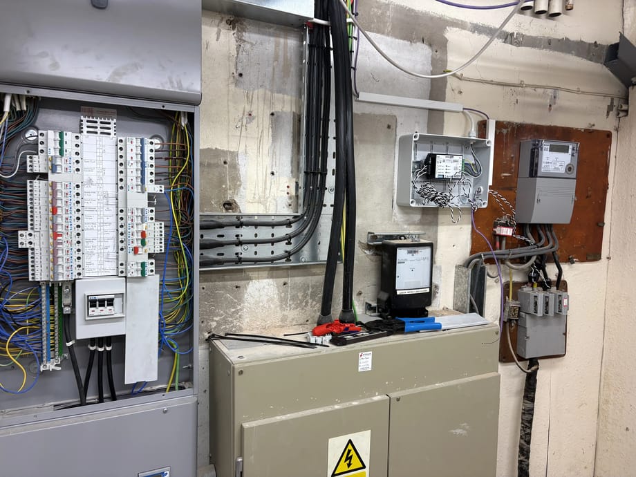Solar PV connection into the mains distribution board at Trailfinders' Cardiff travel centre
